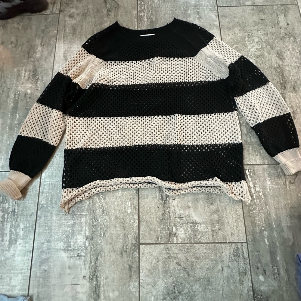 Small Fish Net Long Sleeve